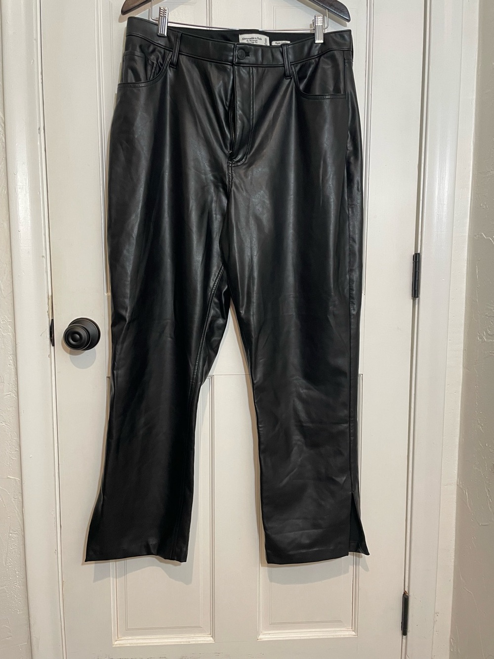 Abercrombie & Fitch Vegan Leather 90s Straight Curve Love Pants Women’s 16
